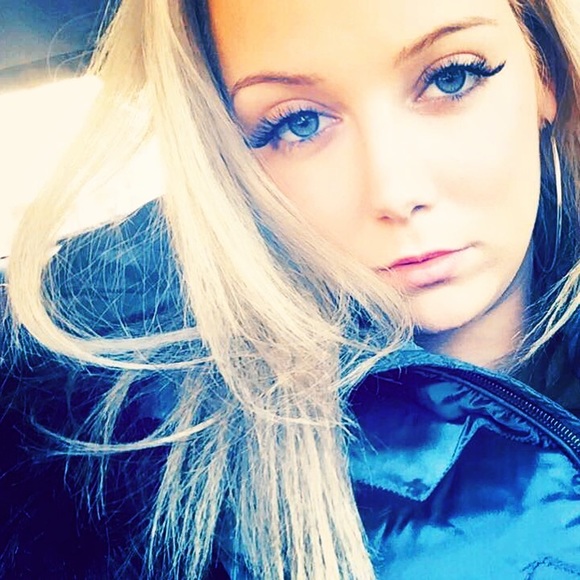 Meet your Posher, Lilianna - Picture 1 of 1